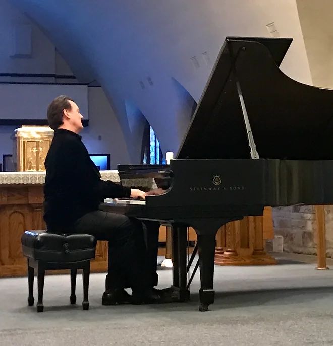 pianist Mark Markham playing a Steinway